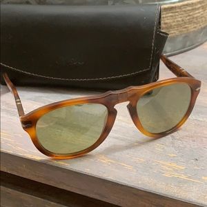 Persol polarized sunglasses aviators tan and olive